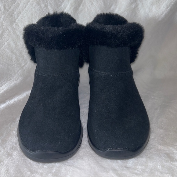 Skechers Booties - Picture 2 of 8